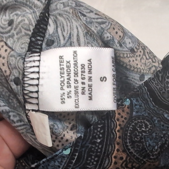 Cathy Navy Blue Paisley 3/4 Sleeve Button Front Top Size Small - Picture 5 of 6